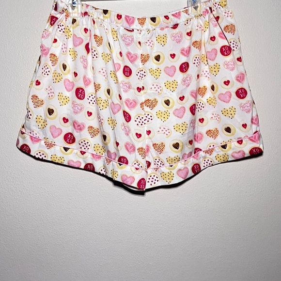 Cupcakes & Cashmere Pajama Set - Picture 7 of 12